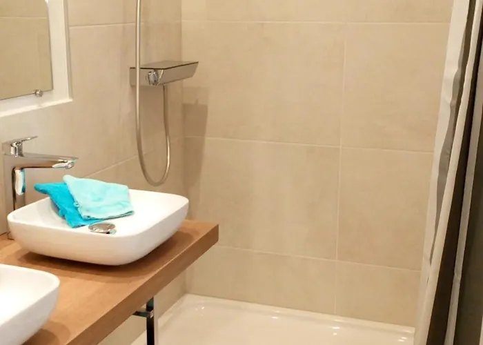 7 Διαμέρισμα *